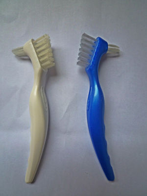 China fake teeth brush supplier